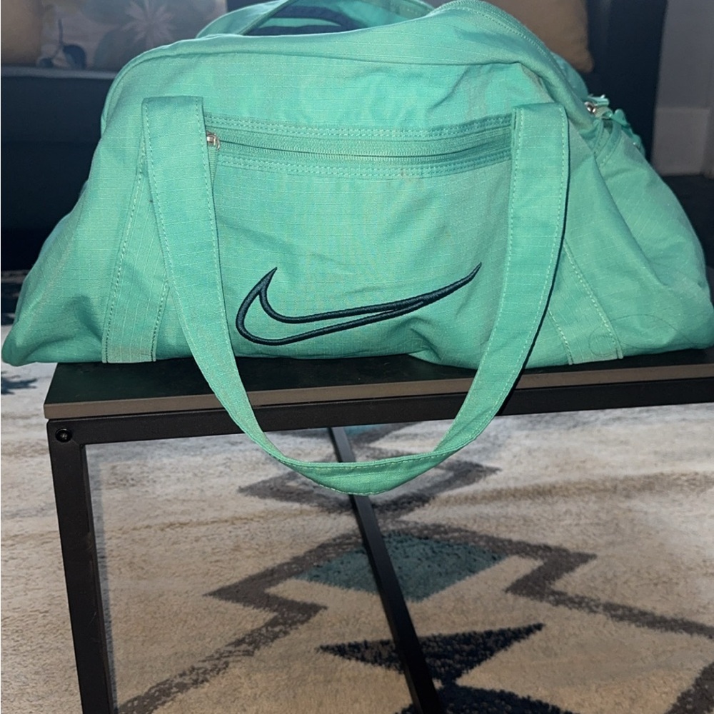 Nike Aqua Women's Travel Bag